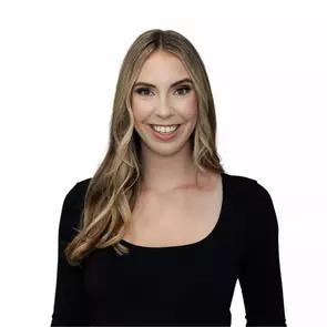 Sydney Streu, Edmonton, Real Estate Agent